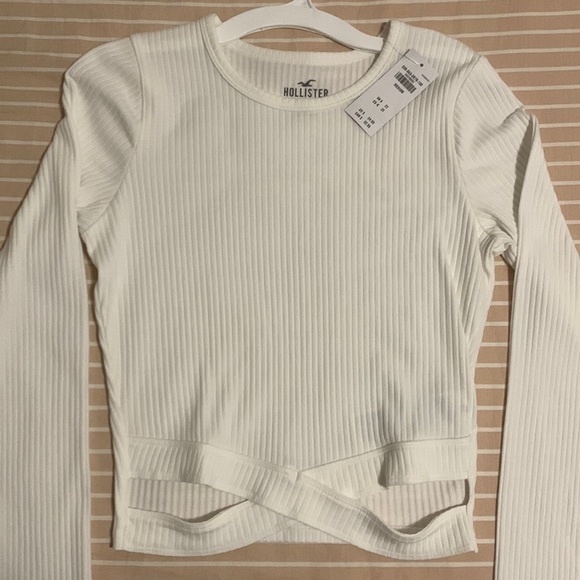 Hollister Cute White Top SIZE M - Picture 1 of 2